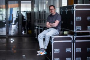 Подробнее о статье Игорь Сергеев: «Мне кажется, роли злобных мужиков мне идут»