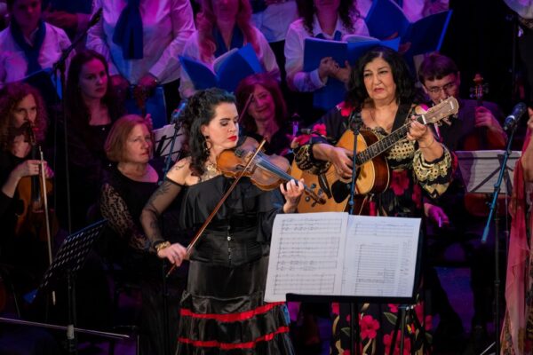 «Цыганская симфония» в театре «Ромэн»