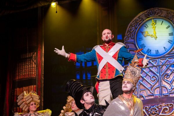 «Сказки Андерсена» в Театре Иллюзии. Фоторепортаж