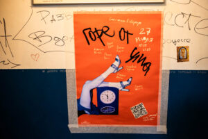 Подробнее о статье «Горе от ума», спектакль в квартире. Фоторепортаж