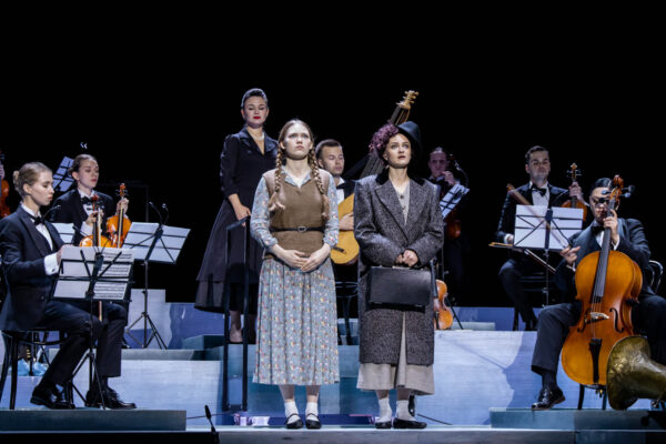 Игра на нервах. Спектакль «Четыре тирана», театр «Сатирикон»