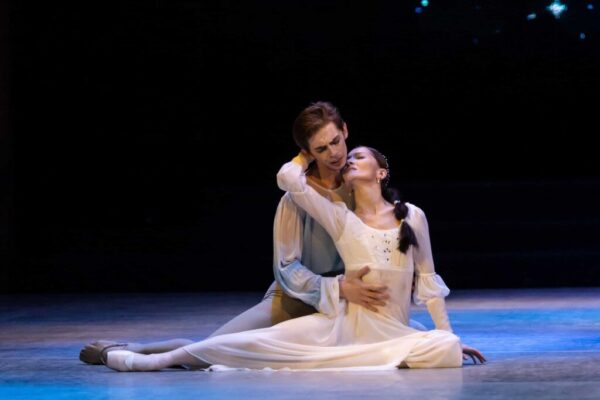 Хрупкость любви и мира. Спектакль «Ромео и Джульетта», Чувашский театр оперы и балета