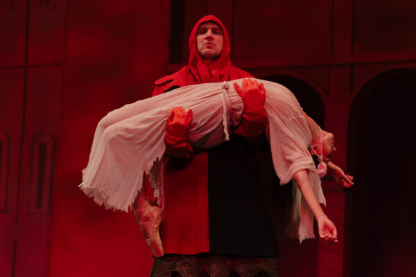 «Эсмеральда» в рамках Летних Балетных Сезонов. Фоторепортаж