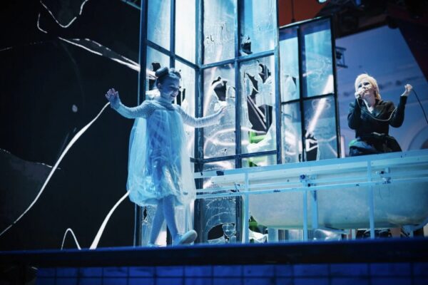 Дисконнект поколений в спектакле Дмитрия Бикбаева «На стриме»