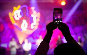 Подробнее о статье Премьера музыкального шоу «Пламенные сердца-2023» состоится в Новом Манеже