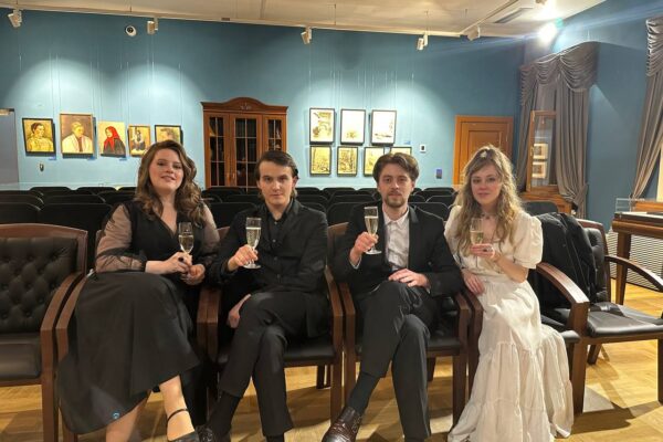 В бар на Чехова! Спектакль «Концерт для Иванова с оркестром», Театр KTO Studio