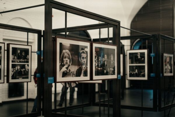 Помним свои корни. Открытие сезона и спектакль «Кваша: А вдруг?» в театре «Современник»