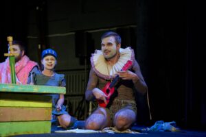 Подробнее о статье Театр, как ему угодно. Спектакль «Двенадцатая ночь, или как угодно», Никитинский театр (г. Воронеж) в рамках фестиваля «Новые люди»