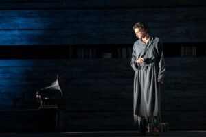 Подробнее о статье Безумие или безразличие. «Палата №6» в Театре Маяковского