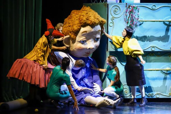 Волшебный полет «Леонардо». Спектакль театральной компании «МорэS»