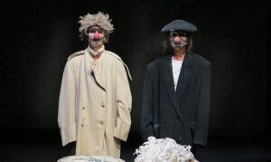 Подробнее о статье Цирк – как попытка выжить. Спектакль «Клоуны» в театре «Около дома Станиславского»