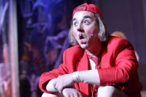 Подробнее о статье Александр Юшин: «Театр – это человеческие чувства!»