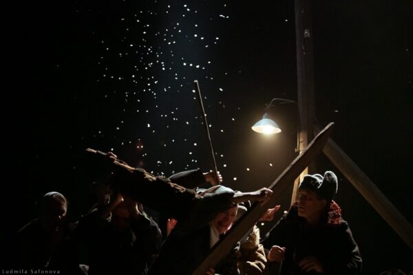 Завершение фестиваля «Биеннале театрального искусства. Уроки режиссуры» 2023. Спектакль «Матренин двор»