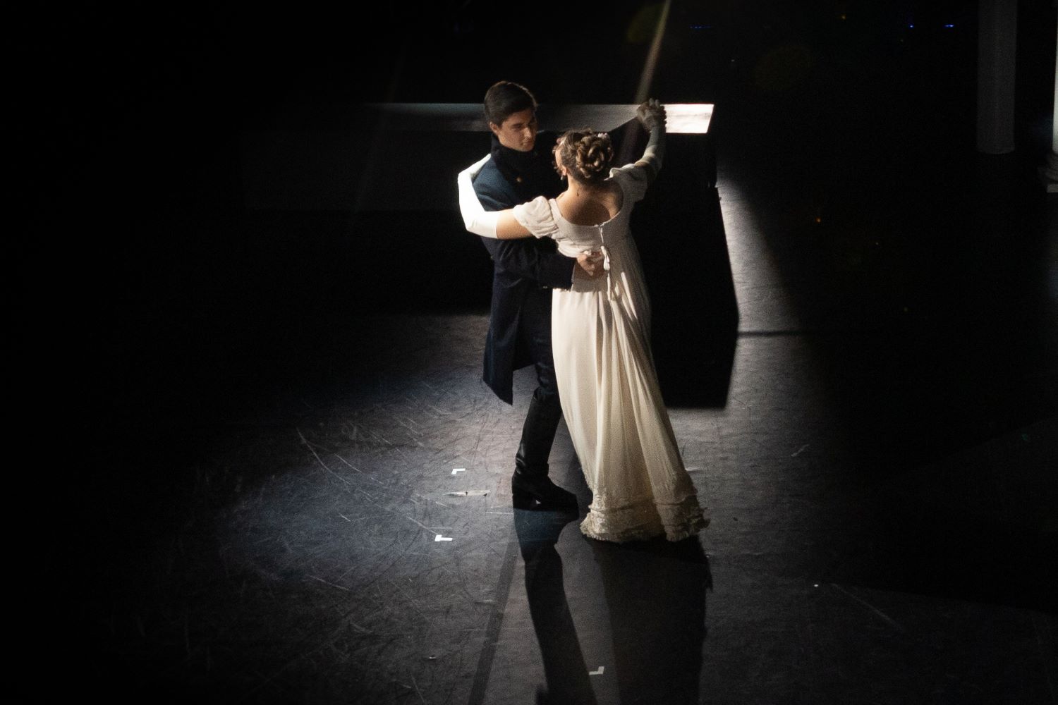 Брак андрея болконского и наташи ростовой расстроился. Брак андрея болконского и наташи ростовой расстроился. Пьер и наташа ростова. Один из главных героинь. Андрей болконский любовь к наташе ростовой.