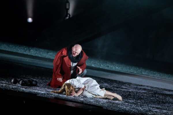 Акварельная романтика истории в спектакле Театра Армии «Капитанская дочка»