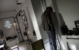 Подробнее о статье Кто я, Дюдю дрожащий или право имею? «Пятая печать» Елизаветы Бондарь, МТЮЗ