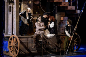 Подробнее о статье Сказка о настоящем рыцаре. В «Центре театра и кино» готовят премьеру спектакля «Дон Кихот»