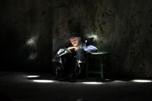 Подробнее о статье Про надежду и безнадежность. Спектакль «Поезд жизни», театр Шалом