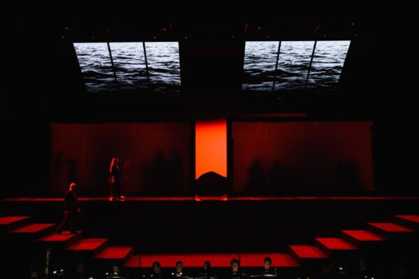 «Страсть» Паскаля Дюсапена на Дягилевском фестивале: ключи от неба