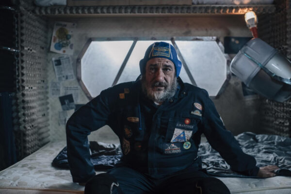 Кино на выходные: новые фильмы и сериалы онлайн