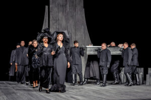 Подробнее о статье «Самоубийца» в МХТ им.А.П.Чехова. Фоторепортаж