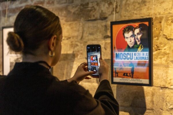 Выставка «Меньшов|Москва – 85|45» – посвящение фильму и режиссеру