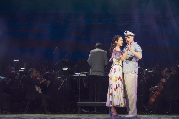 Гастроли Санкт-Петербургского театра музыкальной комедии в Москве. Концерт «Широка страна моя родная!» на музыку И. Дунаевского