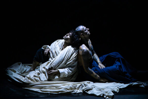 Красноярский ТЮЗ представил премьеру спектакля Даниила Ахмедова «Аладдин. Сын портного»