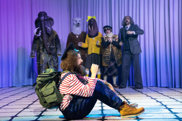 Путешествие в детство. Премьера спектакля «Морж, учитель и поэт» в МХТ им.Чехова