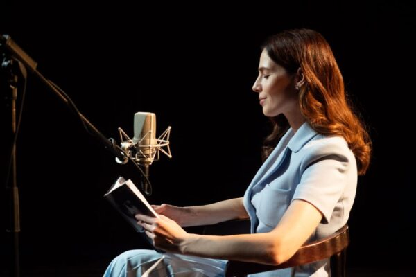 Юлия Снигирь примерит роль знаменитой поэтессы в проекте «Живые Мемории»