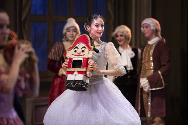 Самая новогодняя сказка. «Щелкунчик» в театрах Москвы