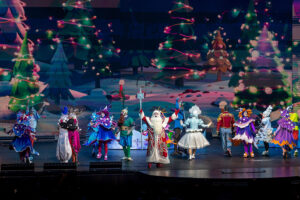 Подробнее о статье Новогоднее шоу «Дедморозовка. Новые приключения». Фоторепортаж