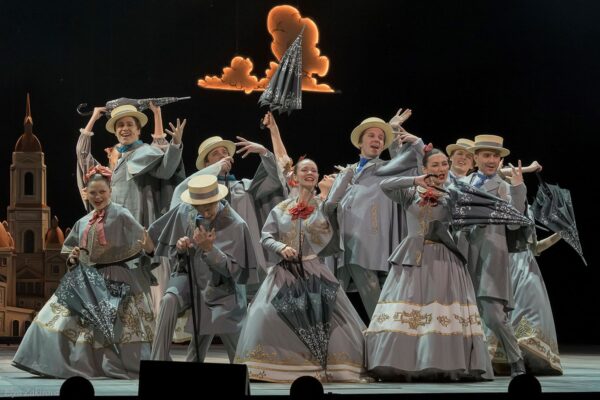 С легкостью и задором. Спектакль «Лев Гурыч Синичкин, или Провинциальная дебютантка», Малый театр