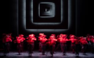 Подробнее о статье В геометрической прогрессии… Спектакль «Болеро+», Новая Опера