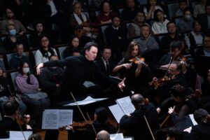 Подробнее о статье MusicAeterna рядом: специальная подборка к юбилею оркестра и хора