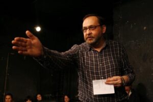 Подробнее о статье Театр.doc запускает программу «Играем в Угарова» ко дню рождения театра