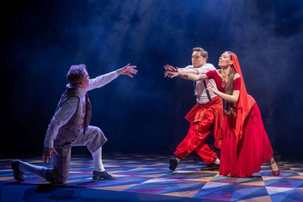 В Театре Терезы Дуровой представили постановку по трем комедиям Мольера