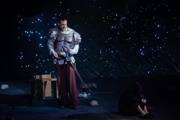 Человек, который не хотел убивать. Спектакль «Голиаф», театр «Шалом»