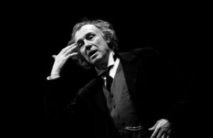 Подробнее о статье Музей МХАТ откроет выставку «Многоликий, но единственный» к 100-летию со дня рождения Иннокентия Смоктуновского