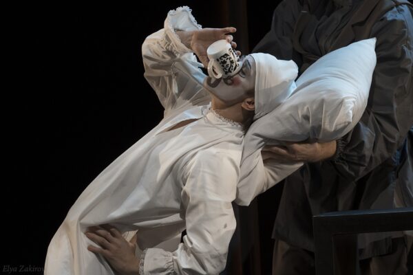 Не только для сцены: 7 актерских техник, которые помогут вам стать увереннее и убедительнее