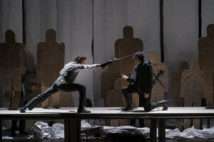 Подробнее о статье Бумажная любовь в театре «Сатирикон». Премьера спектакля «Сирано де Бержерак»