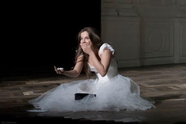 Комедия без комедии. «Женитьба» Евгения Марчелли в Театре Моссовета