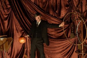 Подробнее о статье «Мистер К»: кинопогружение в кафкианский лабиринт абсурда