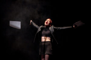 Подробнее о статье  «Закрой глаза и смотри» – спектакль-перформанс театра «Арлекиниада»