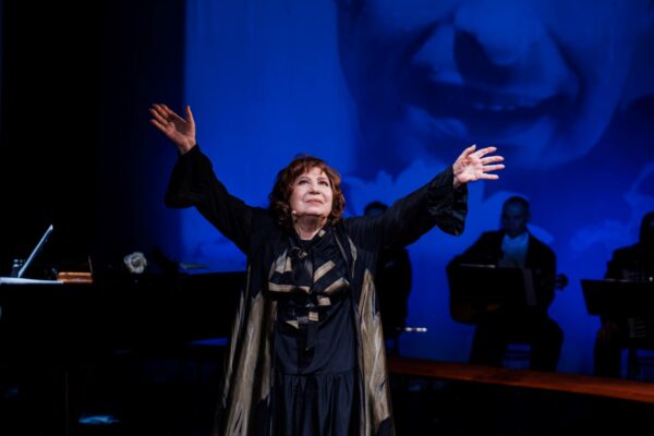 «Мой Клоун» в Театре музыки и поэзии под руководством Елены Камбуровой