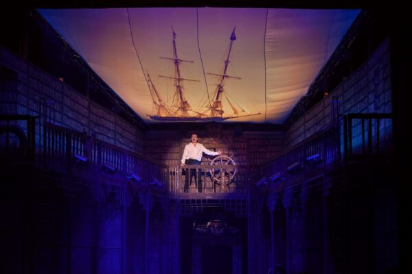 «Залив счастья. Адмирал Невельской» – спектакль-участник фестиваля «Атлас театральной России»