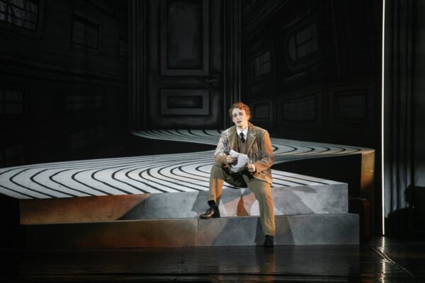 История одного выстрела. Премьера спектакля «Есенин» в Музыкальном театре им. Ф.И. Шаляпина