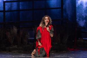 Подробнее о статье «Яга» Алтайского театра для детей и молодежи имени В.С. Золотухина в рамках фестиваля «Биеннале театрального искусства. Уроки режиссуры»