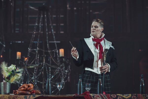 «Все мы бражники здесь и блудницы…» «Трехгрошовая история» Алексея Франдетти в Театре им. В.Ф.Комиссаржевской