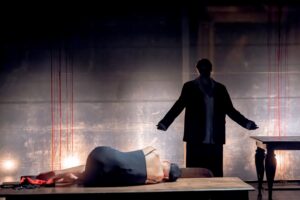 Подробнее о статье «Да, к удивленью глаз моих, на это смотревших» – премьера спектакля «Макбет. Кабаре» в Театре им.Пушкина